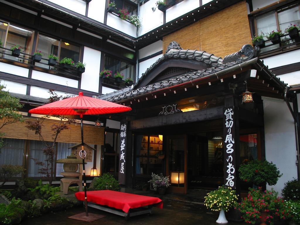 Ekinariya Ryokan Kusatsu  Exteriör bild