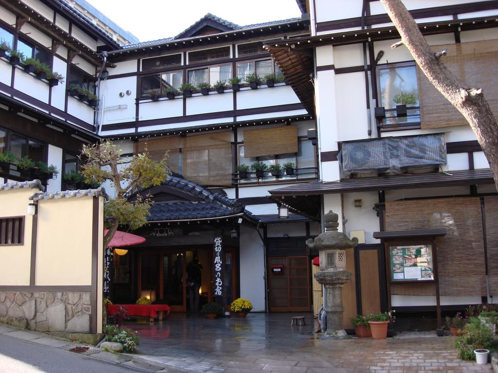 Ekinariya Ryokan Kusatsu  Exteriör bild